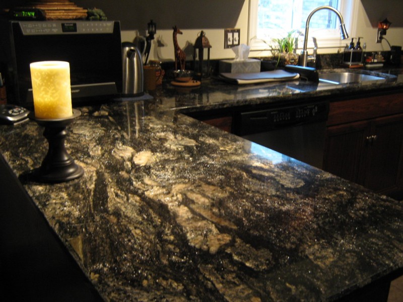 saturnia-granite-kitchen-counters-stone-mansion-granite-and-marble-ltd-img_07214f920ff5a686_9-3938-1-7e9386c.jpg