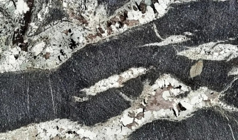TOURMALINE BLACK