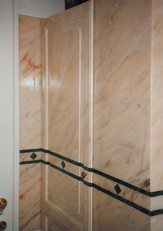 bagno-marmo-rosa-portogallo-greca-marmo-verde-alpi-1996.jpg
