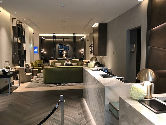 view-o-front-desk-and.jpg